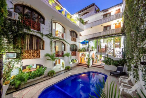 Гостиница Hotel Hacienda de Vallarta Centro  Пуэрто-Вальярта